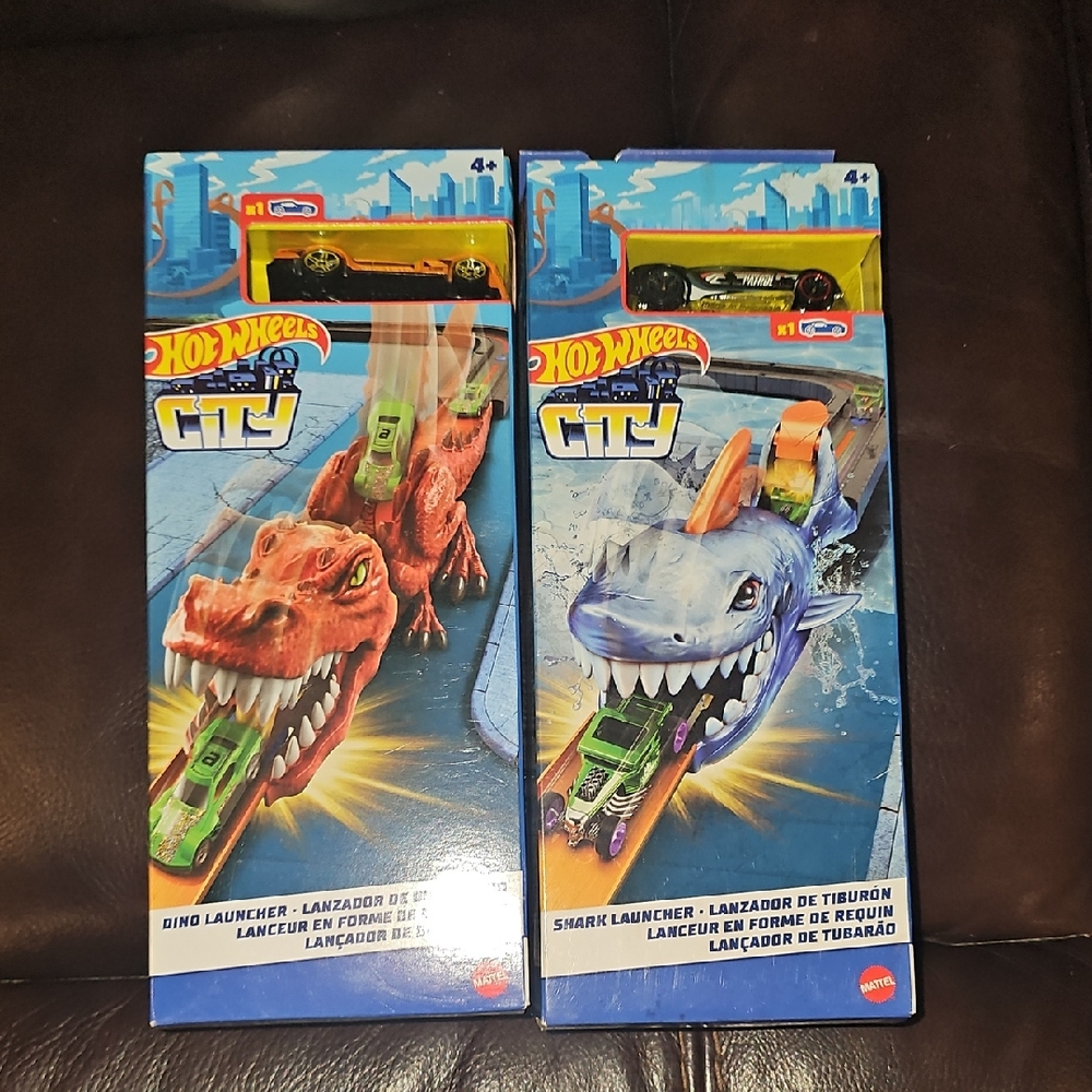 City Dino and Shark Launcher Set